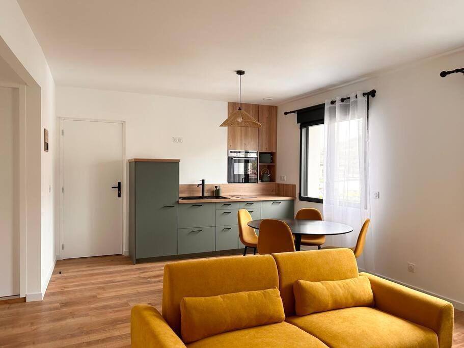 Home 724 Saint-Leger-du-Bourg-Denis Luaran gambar